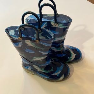 Infant Rainboots with sharks